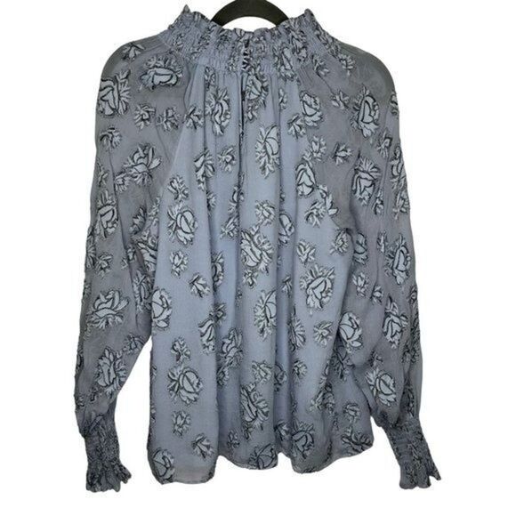 ✨Rebecca Taylor Smocked Neck Silk Rose Print Sz. 10 Blouse Light Blue Metallic✨ - Picture 10 of 14